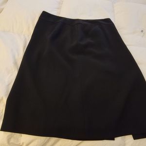 ANN TAYLOR BLACK SKIRT SIZE 10